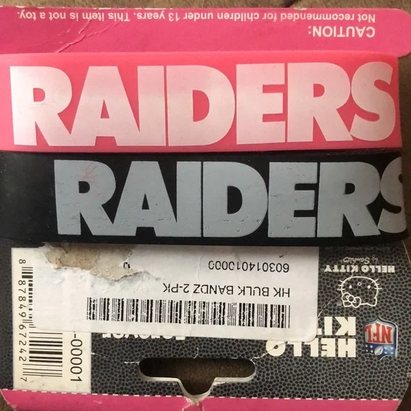 Hello Kitty Raiders NFL Team Bulk Bands (2pack) - Picture 2 of 3